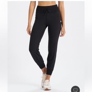 Vuori Daily Jogger - Black